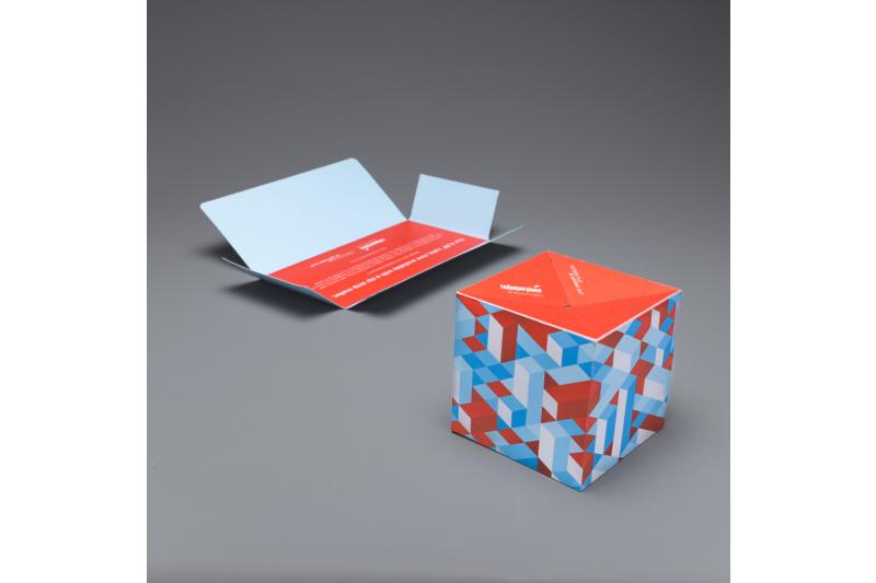 4 Pop Up Cube with Zip Strip Envelope
