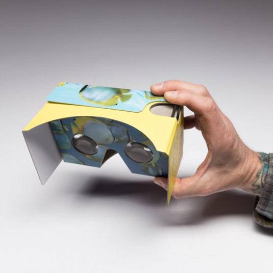 One of our most creative and engaging direct mail marketing designs, the VR Viewer